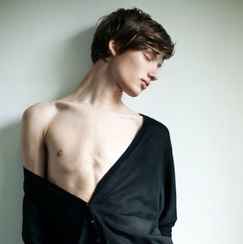 jauraisjohnny's profile picture. chi l ling