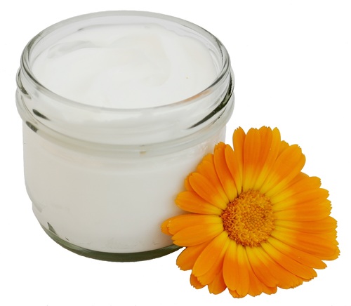 WE CREATE CUSTOM UNIQUE SKINCARE SOLUTIONS FOR BEAUTY PROFESSIONALS. Sulphates FREE, paraben FREE, animal fat FREE, Paraffin/petroleum FREE. Essex/Nationwide