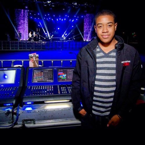 Lighting Designer, Director, Programmer. I flash with class (lights you creeps)
https://t.co/LMRdrh4NlD