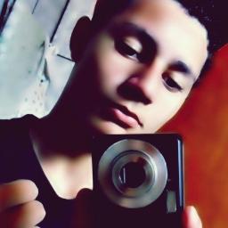 A vida me ensinou a nunca desistir, nem ganhar , nem perder , mais sempre evoluir !!