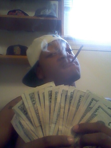 Barber Stylist/Artist Boss yo life up! I follow real Muthafuckas!