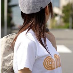日常のなんでもない瞬間や、買ってきた商品レビューなんかをアップロードして楽しんだりしています。francfranc大好き。
