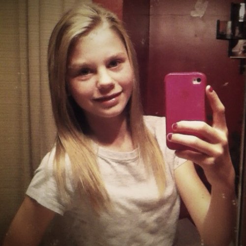 chloejon11's profile picture. 