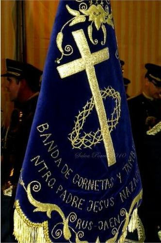 Twitter Oficial de la Banda de Cornetas y Tambores de Nuestro Padre Jesús Nazareno de Rus. Contacto: bctnazarenorus@gmail.com