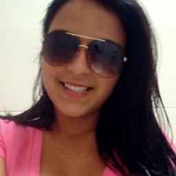 Poucas pessoas realmente merecem saber aquilo que eu sou de verdade.