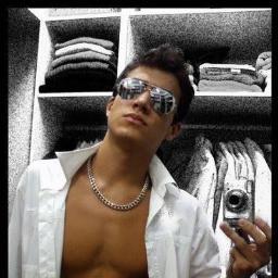 Quantas chances desperdicei, quando o que eu mais queria, era provar pra todo o mundo que eu não precisava provar nada pra NINGUÉM!