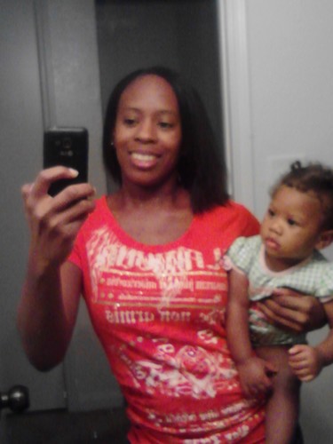 I am an awesome mother! I love to hang out and have fun and if u wanna know more then just ask!
