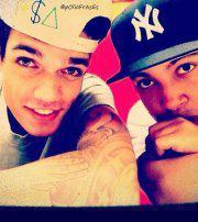 De Marte ate a Lua maas smmp Pollover *---* @AdrPollo @Tomim_Pollo @Djkalfani Familia ZIKA smmp unida :P Tamo No Jogo pq, esse éer meeu bonde porra!!