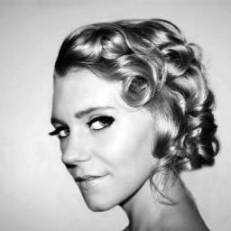 DanielleKMartin's profile picture. Wife,mother, graphic designer