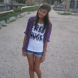 I`m a directioner. :3. If you follow me i love you ^^! . Ps: Fulfill my dream and follow me  @Harry_Styles