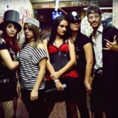 Fc feito em homenagem a banda @avevrock oficializado no msm dia pelas lindas @day__avev @Amanda_Avev 
since: 19/06/2012
