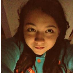 Aqui os dejo mi  blog y mi tuenti :)
http://t.co/huwxAFsp
Silvia Locuralovephoto