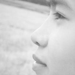 …tình yêu của Song Tử giống như một cơn gió khẽ thoảng qua, rất dễ chịu…nhưng không bao giờ chạm vào được…