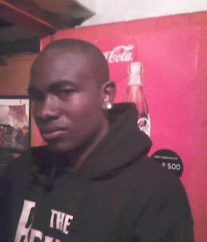 Born in Livingstone, Zambia tht was in 1988 second in a family of five 3 boys & 2 gal i did my grade 1 & 7 @ Linda west & then went 2 Linda high skul.