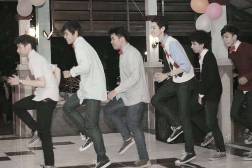 Shuffle Dance Team from Surabaya | For Booking Contact: 08563044922/22B4B658