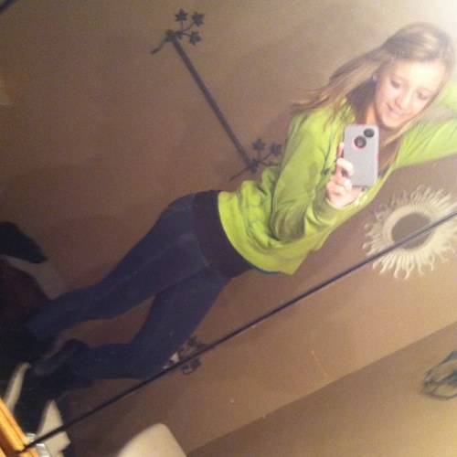 My namess alexis. My nicknames lexi. Im a really cool girl and im nice to almost anyone unless i dont like you or your rude to me. ~follow me.!!~