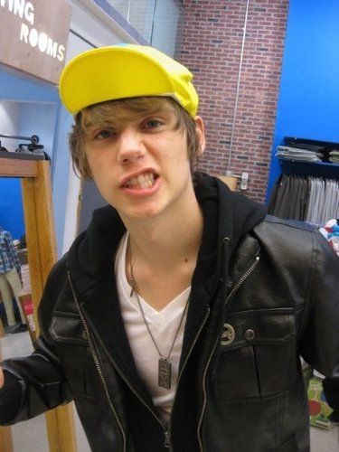 Cuenta para cuando me da limit en la principal. @AndrewCartwr_SP.  #SPsZonaHormiguero