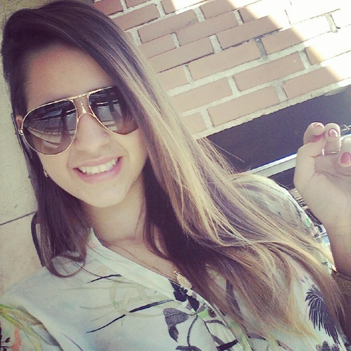 '' O segredo é não correr atrás das borboletas... É cuidar do jardim para que elas venham até você ''