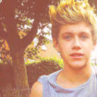 No hay biografia por que @NiallOfficial se lo a comido xD