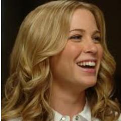 MaryWincheste13's profile picture. 