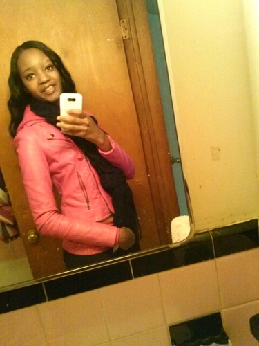 Cut Lil mama dat neva gave a fuck..  Fuck a hater n watever u stand for...!!!#team bad.ass#team Eastside...free my bros n my hoes..rip dezzy