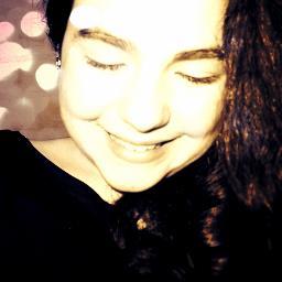 Eeeh Hola Soy Belieber y Lovatic 
Tengo 12 años Soy de Chile 
Si me sigues te sigo. NEVER SAY NEVER . STAY STRONG.Mi sangre es Morada ღ