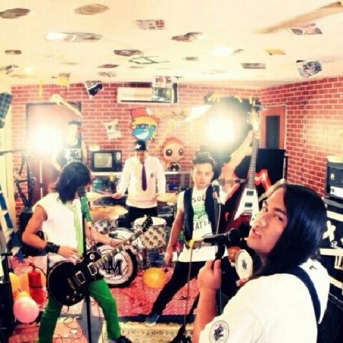 Instagram & Youtube @DichiMichiBand                Management & Bookings +60164893176