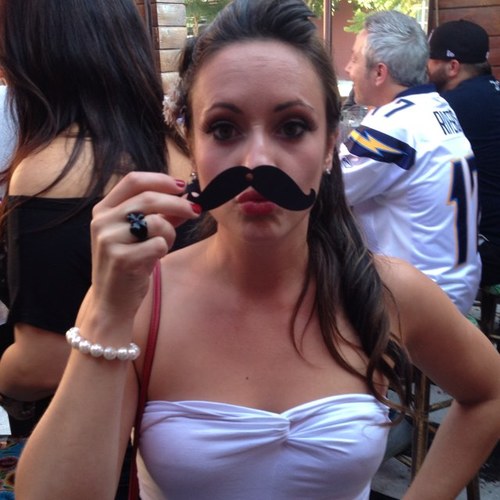 leahluv308's profile picture. 