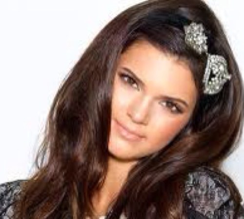 BritLoveSpears's profile picture. 17, model, sister to @BethsLover21 and life's good. Older sis is @TheSmartKardash. Taken by @KendallK_26. :) Yes its a Kendall&Kendall lovestory. :)