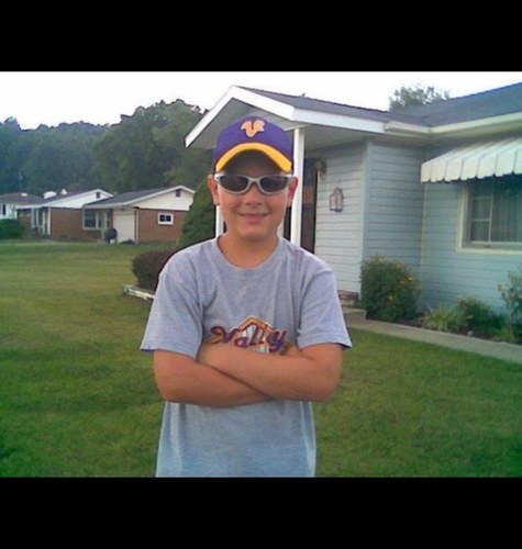 BadGibby's profile picture. I like girls.