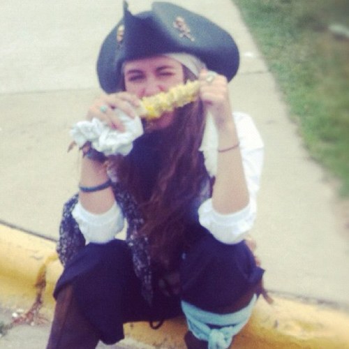 K__Grady's profile picture. Whoever is the owner of the white sedan, you left your lights on.