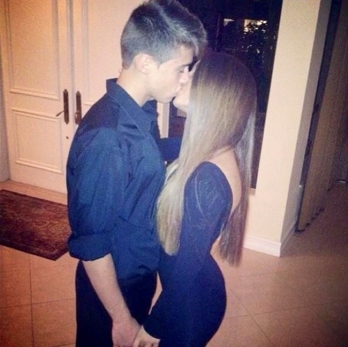 fauxjk's profile picture. 