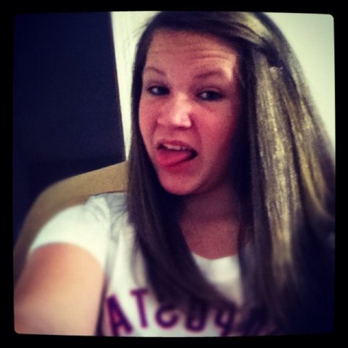 Wassup mah names karahh Hmu if u sexy-! *DaKush*