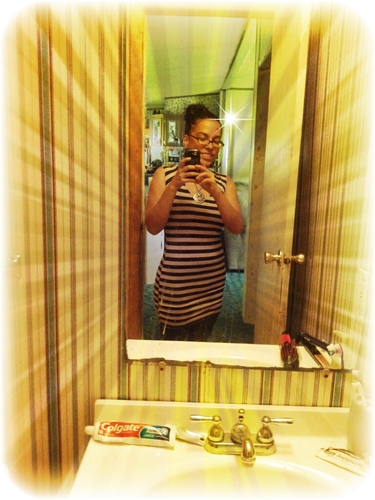 Im a down to earth person, I luv makin money and i love having a good time....no drama need over here js!!!