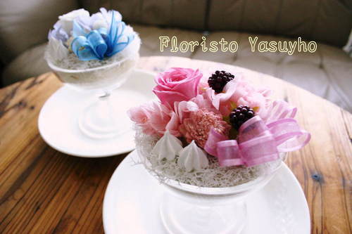 お茶、お花の教室を主宰しています。