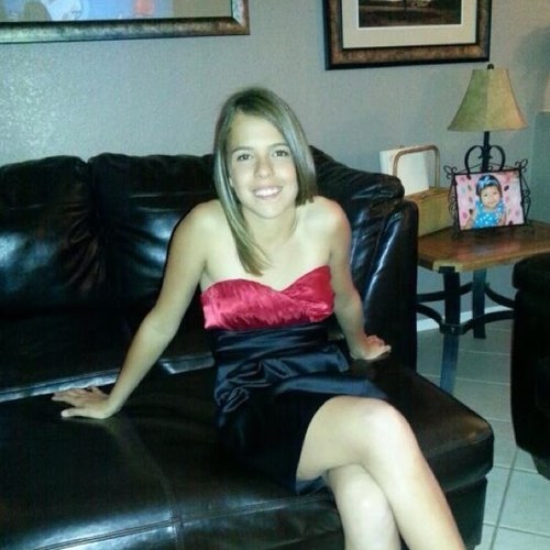 leksi31's profile picture. Well im a freshman at skyline & in student council :) and im an honorary varsity cheerleader :p and a soccer player ⚽❤⚽❤ and im very awkward and weird ;)