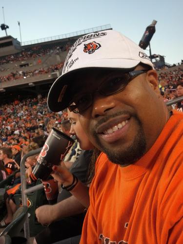 jenkins_sr's profile picture. professional dj @ http://t.co/PdyxXvqJ