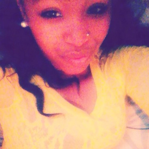 kaiye_singleton's profile picture. #YELLOWMODELCHICC #Single #FollowBack #FollowMeBitch