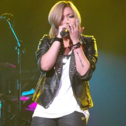 Certified Chaster @officialcharice followed me on twitter Wednesday, April 6, 2011 @ 6:49 PM.
https://t.co/nhXkKdtb