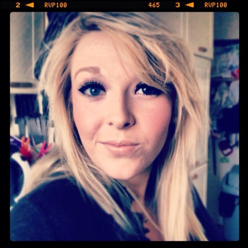 gemz3112's profile picture. 