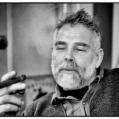 bogsmart's profile picture. Tweeter om gode bøger, skriver små anmeldelser og sender links til gode anmeldelser på andre blogs.