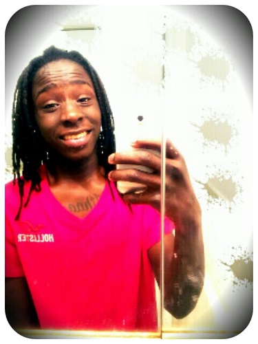 #TeamFollowback. Proffessional Badazz Virgo born to please taught to tease. im a freak at times but friendly always ...so dm me:)my Bestie @ The Crib :)