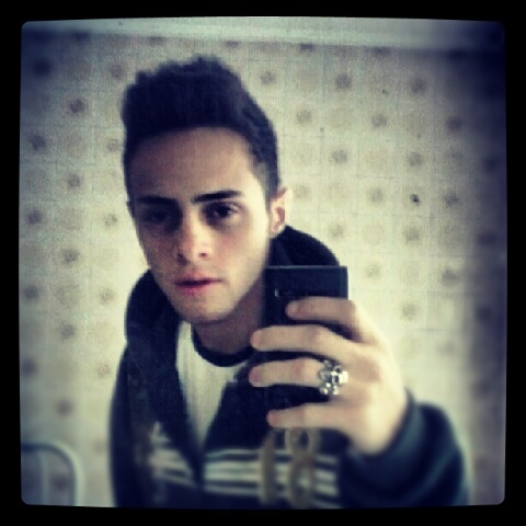 Sou blogueiro, twitteiro,modelo e um Boylieber!