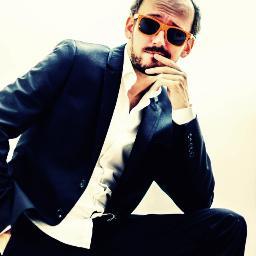 CyrilEtesseFan's profile picture. Compte fan de @cyriletesse ! Bref que dire si ce n'est ... suivez moi ?... 
Au passage, je ne suis pas Cyril, je suis juste fan ! ;)
#EtesseFamily