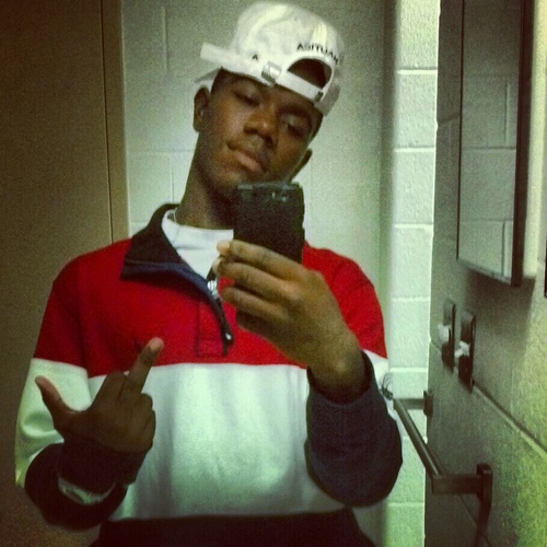 Y_notTweetfam's profile picture. #usmc #Bang Bang # u dont need a twitter 2 follow me fam lol