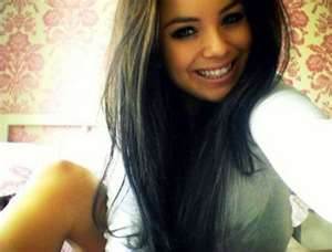 im a normal teenage girl that no one ever thinks about. #teamanon 
I DO A LOT OF SHOUTOUTS , JUST ASK FOR ONE!