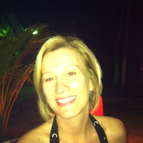 ccsennott's profile picture. Mommy of 3 and passionate believer in all things POSITIVE