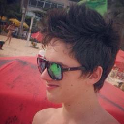 faz pouquinho tempo que se conhecemos, mas to contigo sempre que precisar, pra qualquer coisa! seu chatinho! fdhsfuidshf s2   p: @maarii_vf