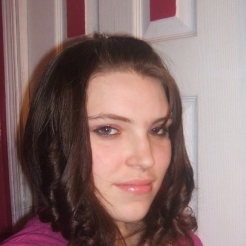 Living life 21 no kids Rip mom Enjoy my tweets :)