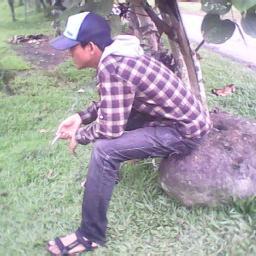 Kemarin Jejak Ku...
     Hari Ini Langkah Ku....
        Esok Tujuan Ku....
     rahmad ariansyah